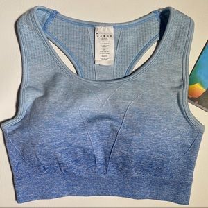New Megacme padded yoga sports bra removable pads ,seamless blue size me…